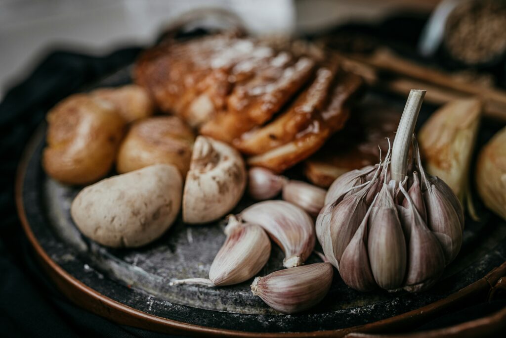 garlic make home cooked foor tasty